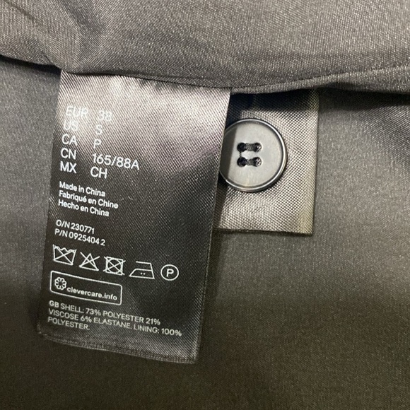 H&M Elegant Black Double-Breasted Blazer - Picture 10 of 10